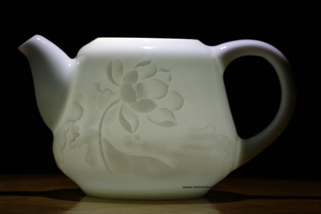 Side-handled Jingdezhen Teapot – Eastern Leaves