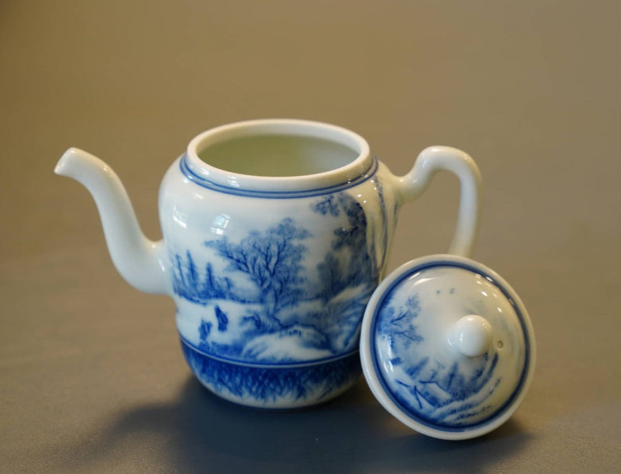 Jingdezhen Artisan Blue and White Porcelain Teapot Classic Snowing Landscape